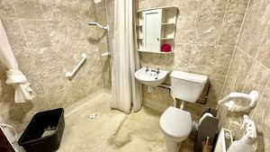 Photo 6- click for photo gallery